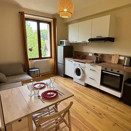 T2 Cocon Avec Balcon Et Parking * La Roche-sur-Foron